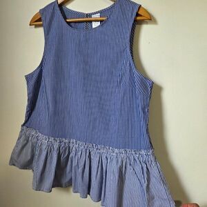 NEVER WORN TIME AND TRU PINSTRIPE SLEEVELESS COTTON RUFFLED TOP SIZE L